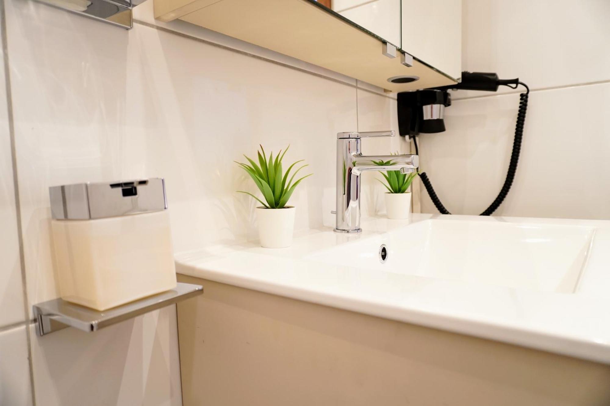 Lenastay I Nostalgieapartment I Innenstadt 카이저슬라우테른 외부 사진